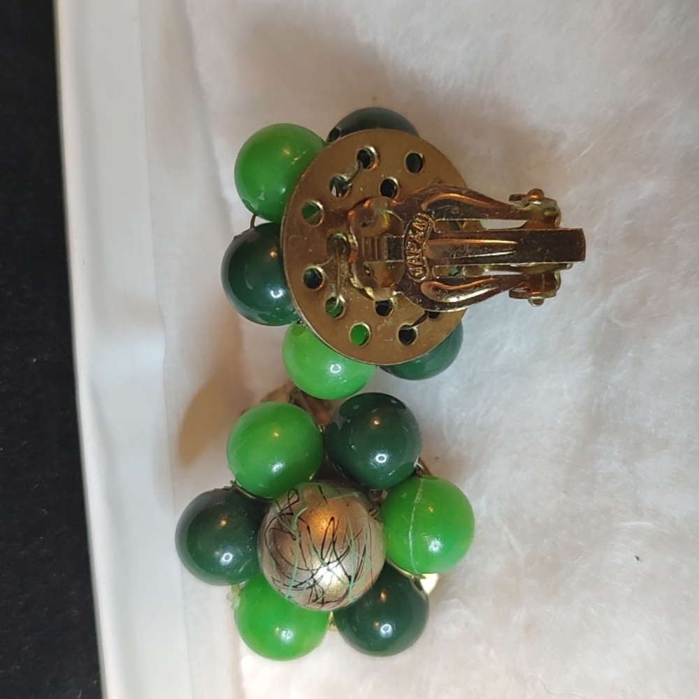 Japan Green Beaded Necklace and Earring Set - Picture 4 of 9